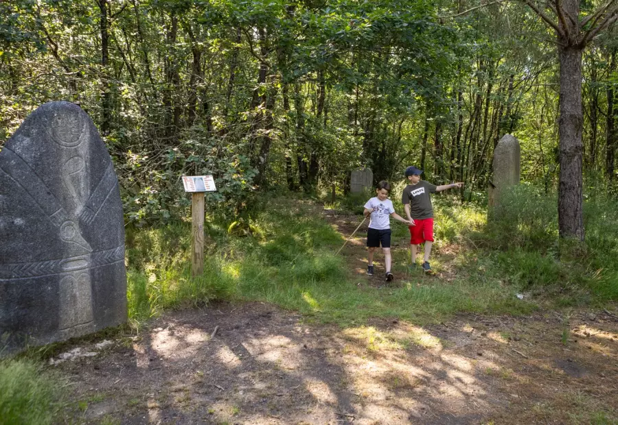 Statues menhirs ©Margaux Ricard