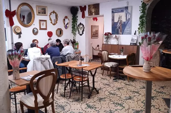 Brasserie Le Grand Café Crédit: Sidobre Tourisme