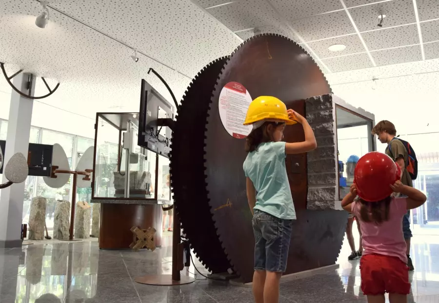 Salle des machines à la Maison du Sidobre - Crédit Sidobre Tourisme