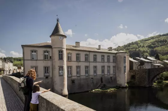 Vue sur le pont à Brassac Crédit : Folks